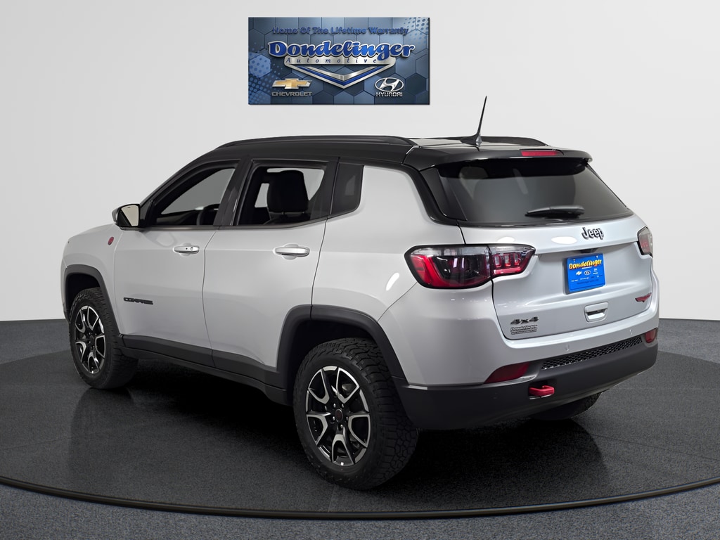 2025 Jeep Compass Trailhawk - Photo 5