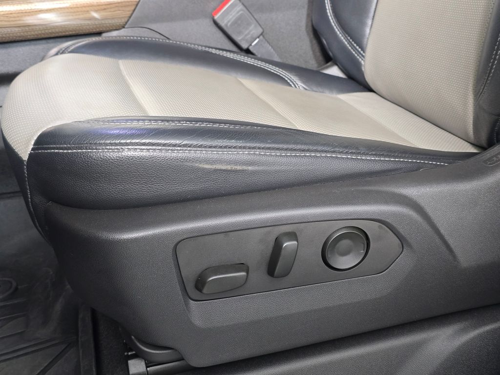 2023 Chevrolet Silverado 1500 RST - Photo 13