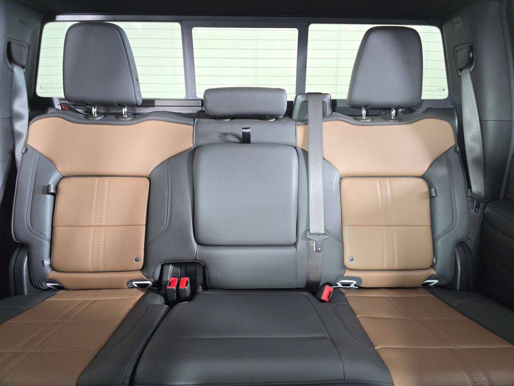 2025 Chevrolet Silverado 2500HD High Country - Photo 14