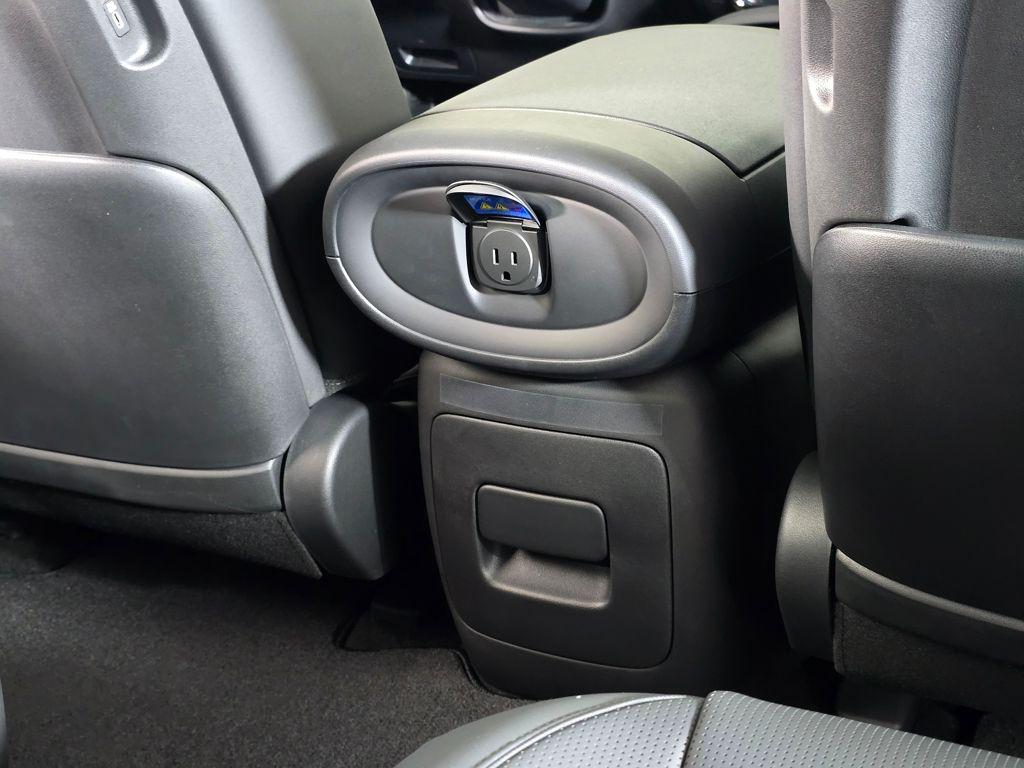 2026 Hyundai Palisade XRT Pro - Photo 17