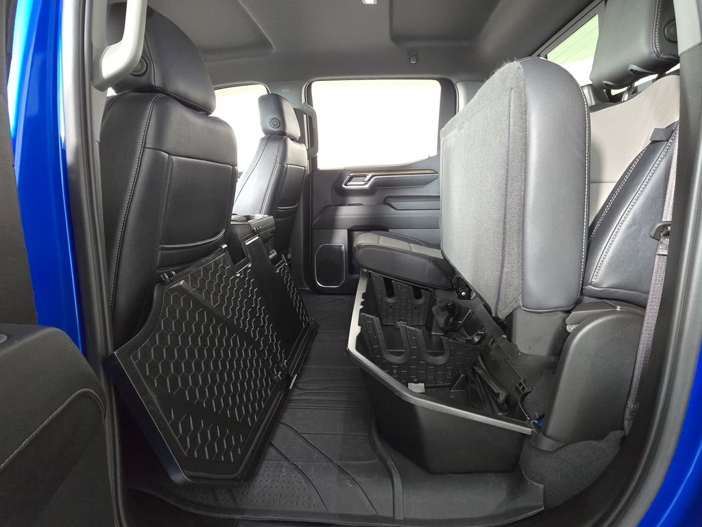2023 Chevrolet Silverado 1500 RST - Photo 17