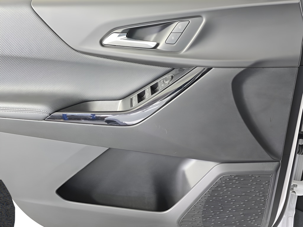 2026 Chevrolet Equinox LT - Photo 35