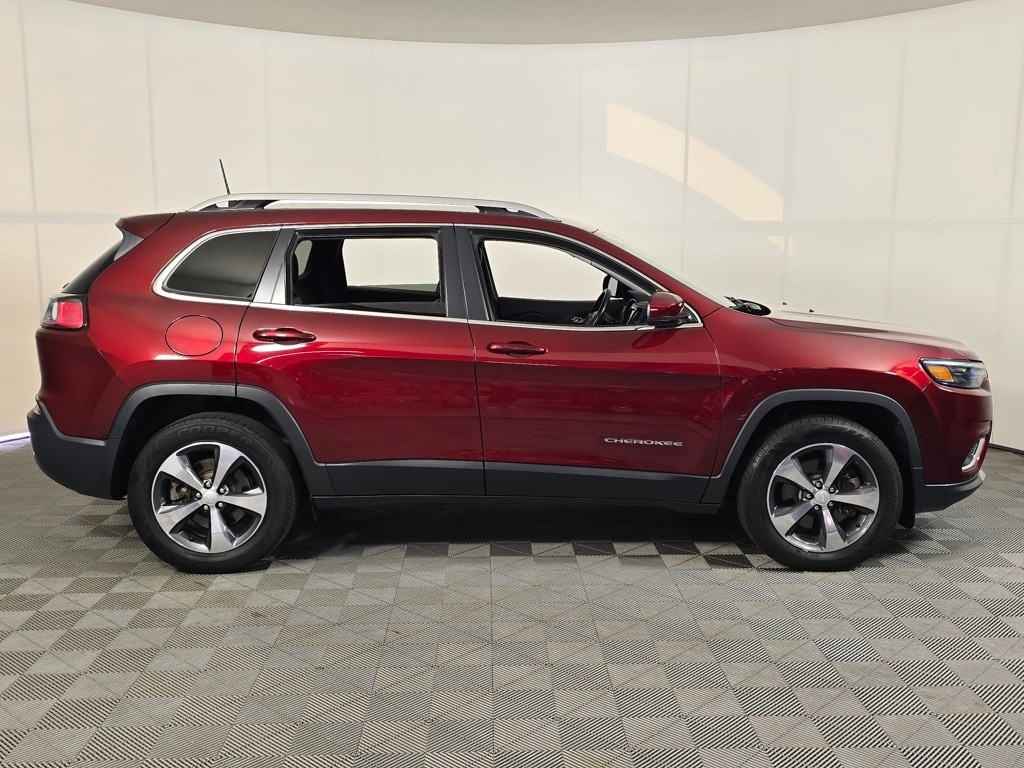 Used 2019 Jeep Cherokee Limited with VIN 1C4PJMDX6KD218336 for sale in Baxter, Minnesota