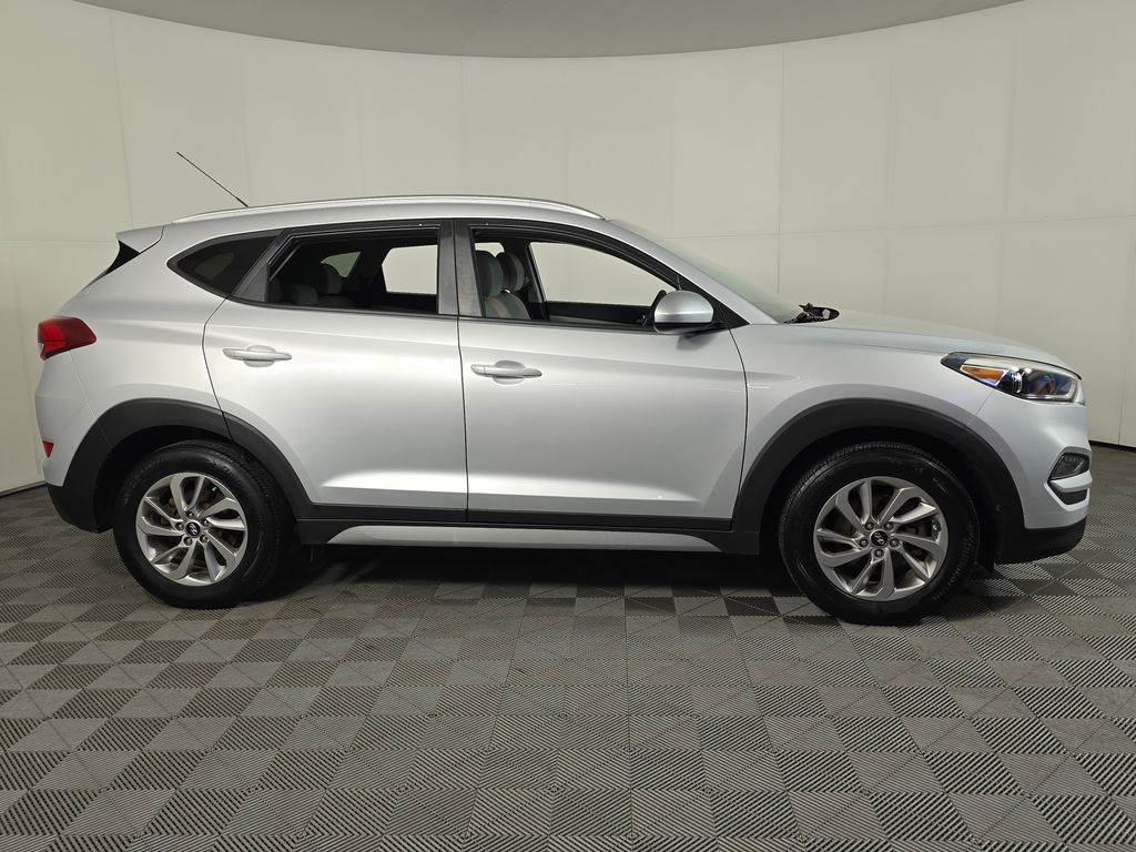 Used 2017 Hyundai Tucson SE with VIN KM8J3CA48HU388688 for sale in Baxter, Minnesota