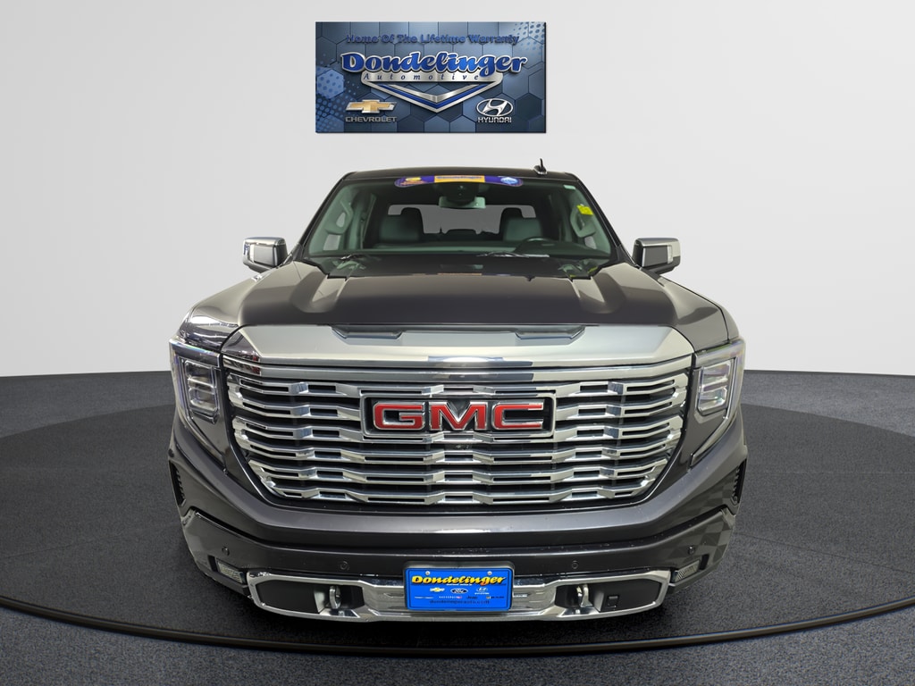 Used 2022 GMC Sierra 1500 Denali Denali with VIN 3GTUUGED4NG675489 for sale in Baxter, Minnesota