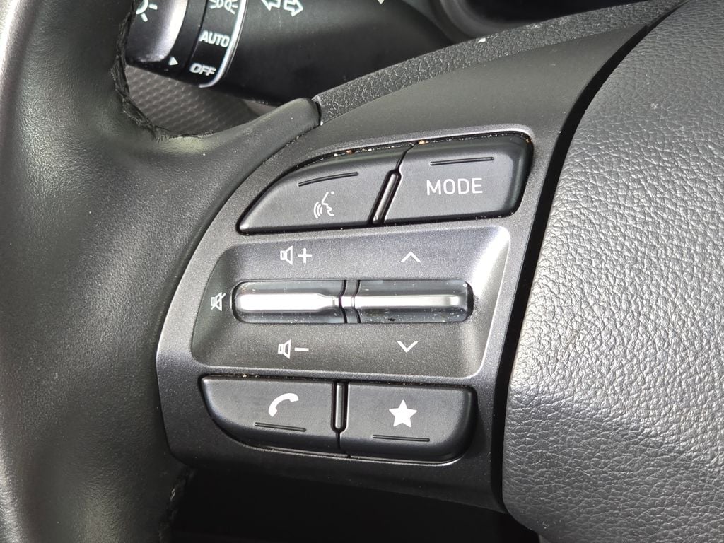 2022 Hyundai Kona Limited - Photo 23