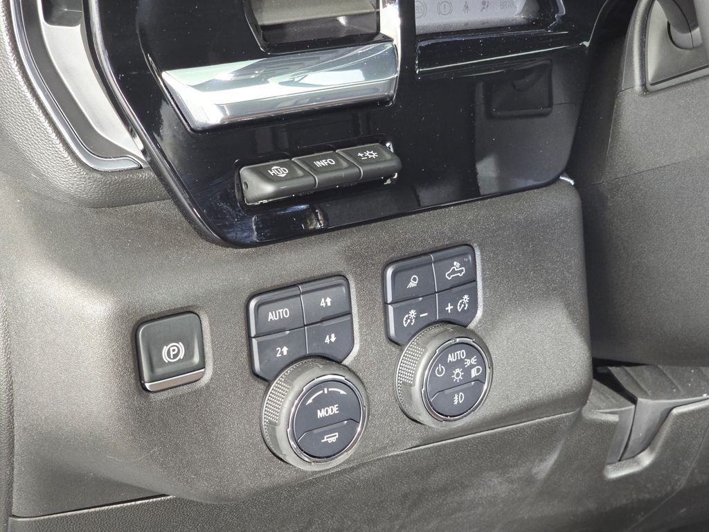 2025 Chevrolet Silverado 2500HD High Country - Photo 22