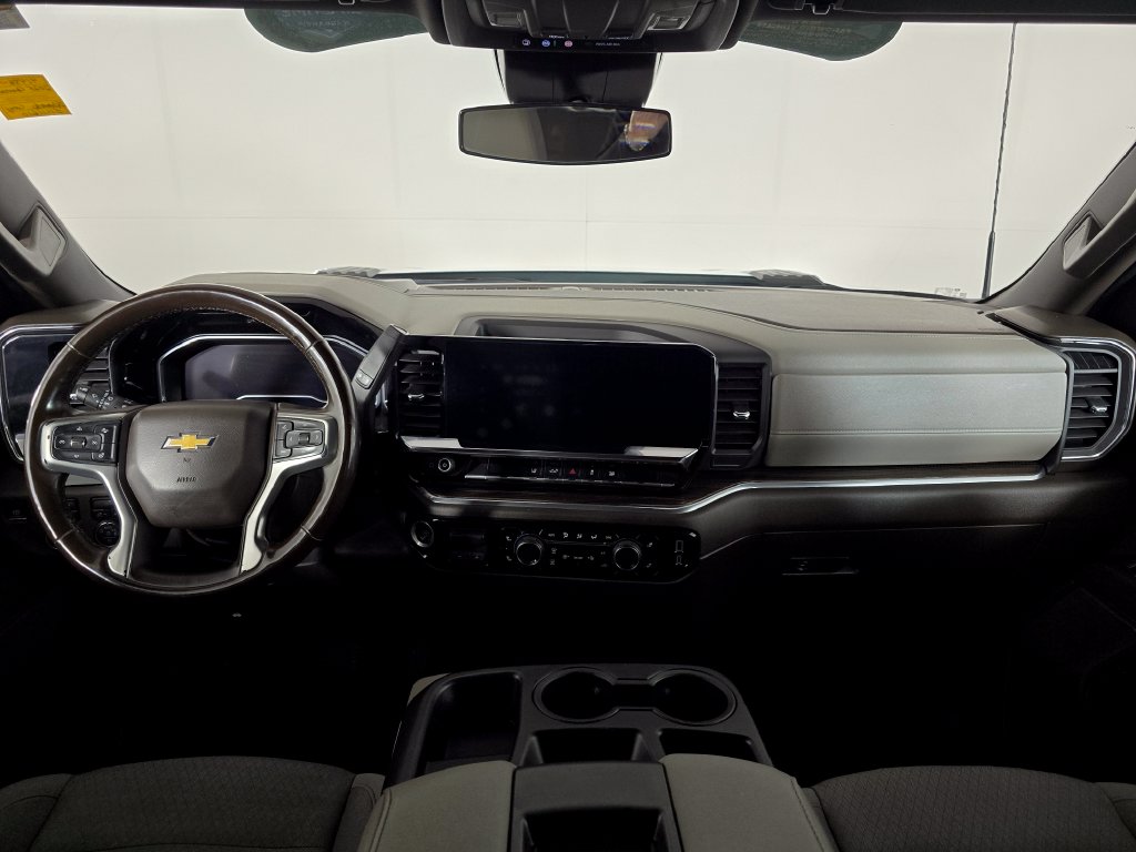 2025 Chevrolet Silverado 3500HD LT - Photo 18