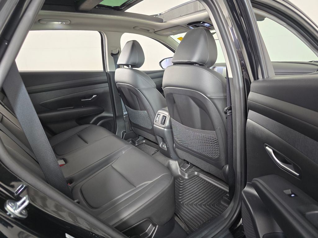 2025 Hyundai Tucson SEL Convenience - Photo 17