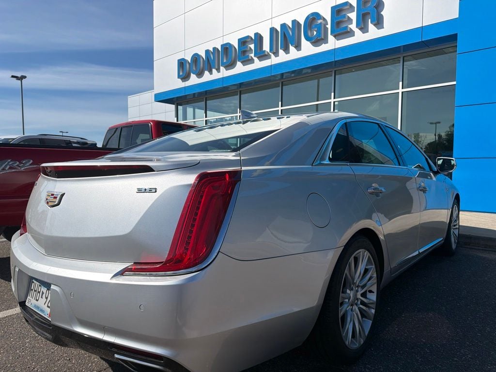 2018 Cadillac XTS Luxury - Photo 2