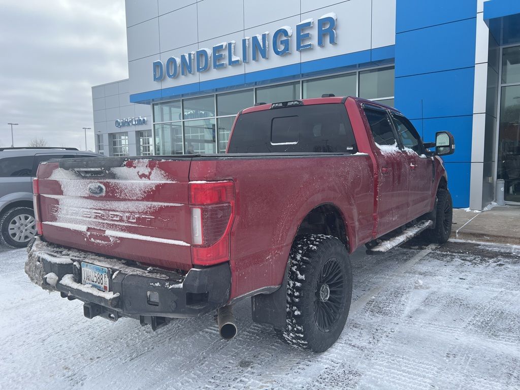 2022 Ford F-350 Lariat photo 2