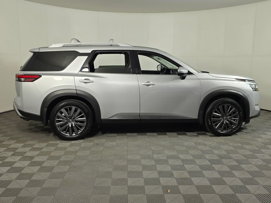 Used 2022 Nissan Pathfinder SL with VIN 5N1DR3CB5NC220922 for sale in Baxter, Minnesota