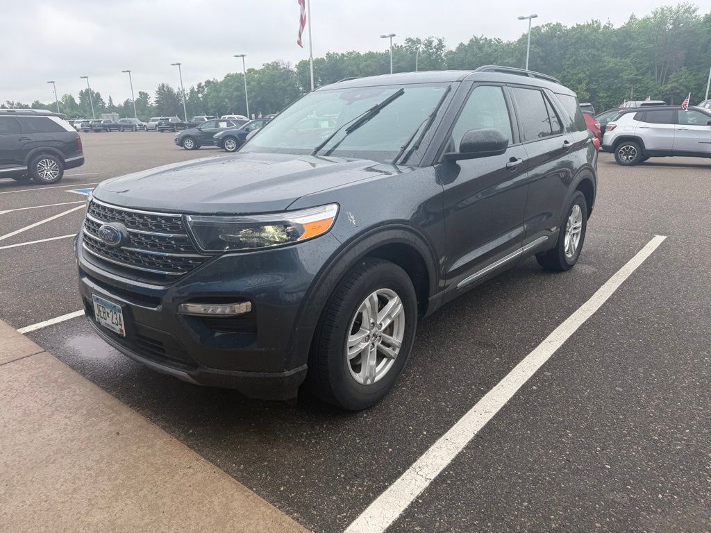 2022 Ford Explorer XLT 4WD's photo