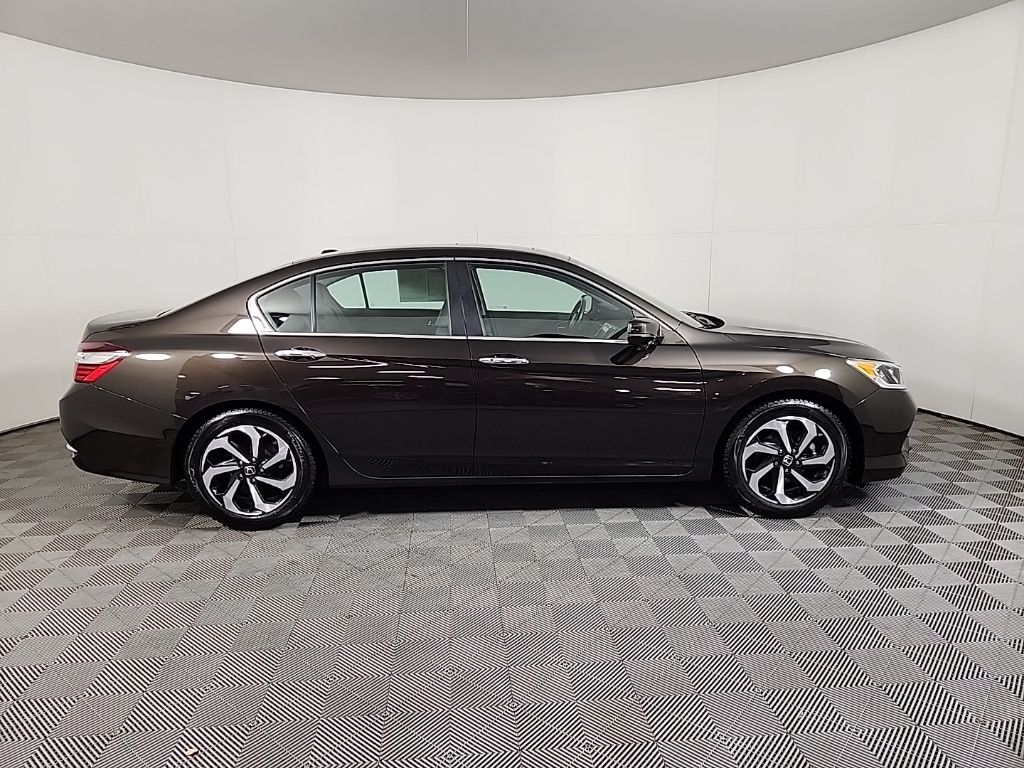 Used 2017 Honda Accord EX-L with VIN 1HGCR2F86HA116001 for sale in Baxter, Minnesota