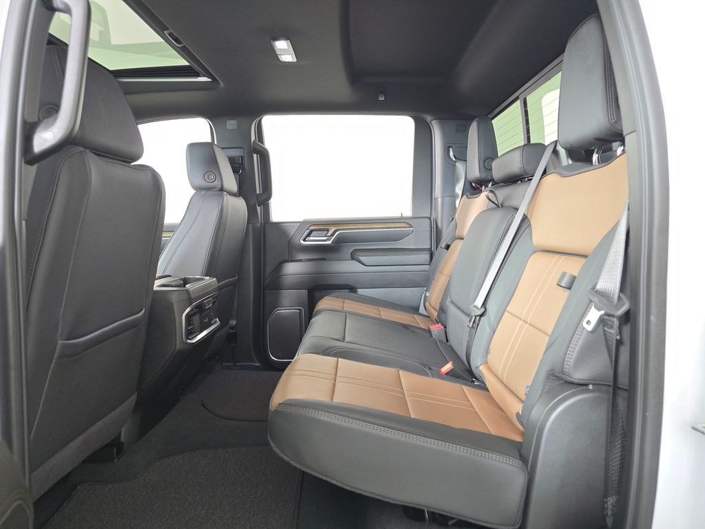 2025 Chevrolet Silverado 2500HD High Country - Photo 15