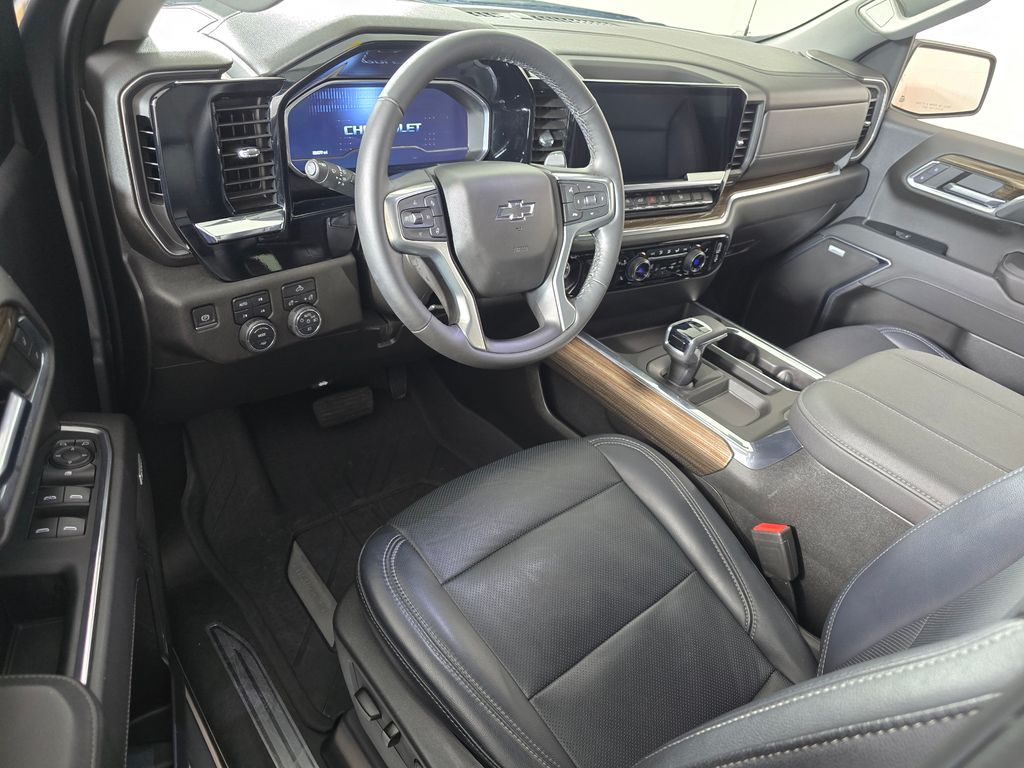2023 Chevrolet Silverado 1500 RST - Photo 11