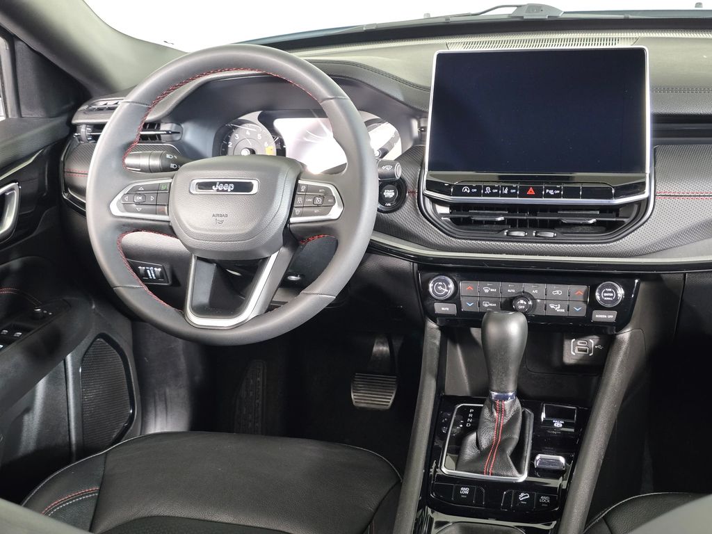 2025 Jeep Compass Trailhawk - Photo 19