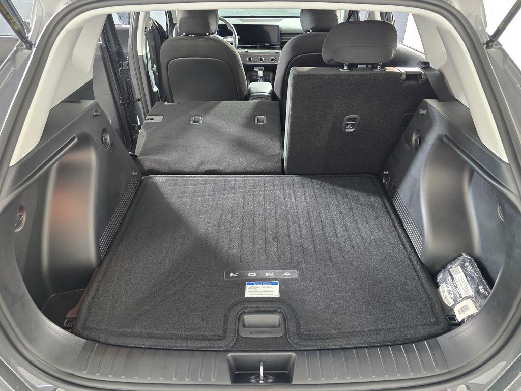 2026 Hyundai Kona SE - Photo 13