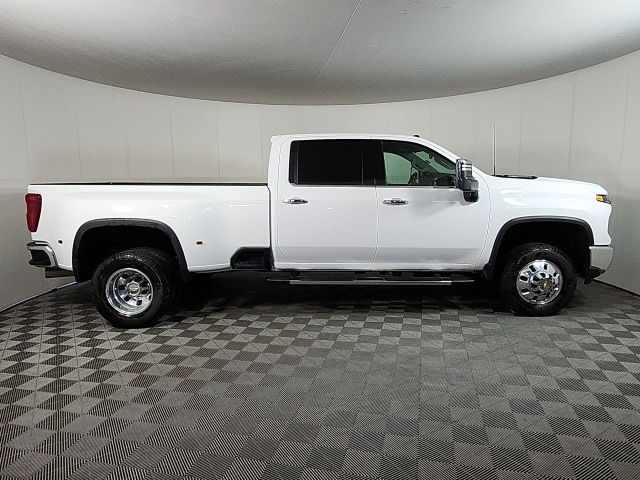 Used 2024 Chevrolet Silverado 3500HD LTZ with VIN 1GC4YUEY4RF129370 for sale in Baxter, MN