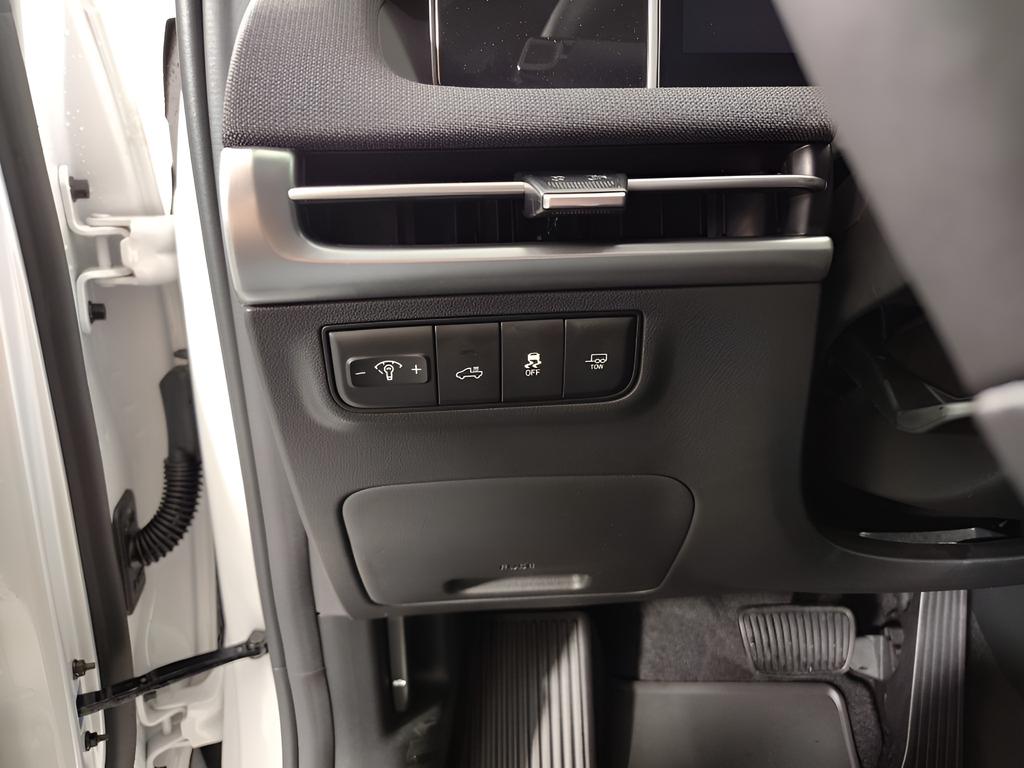 2026 Hyundai Santa Cruz Limited - Photo 16