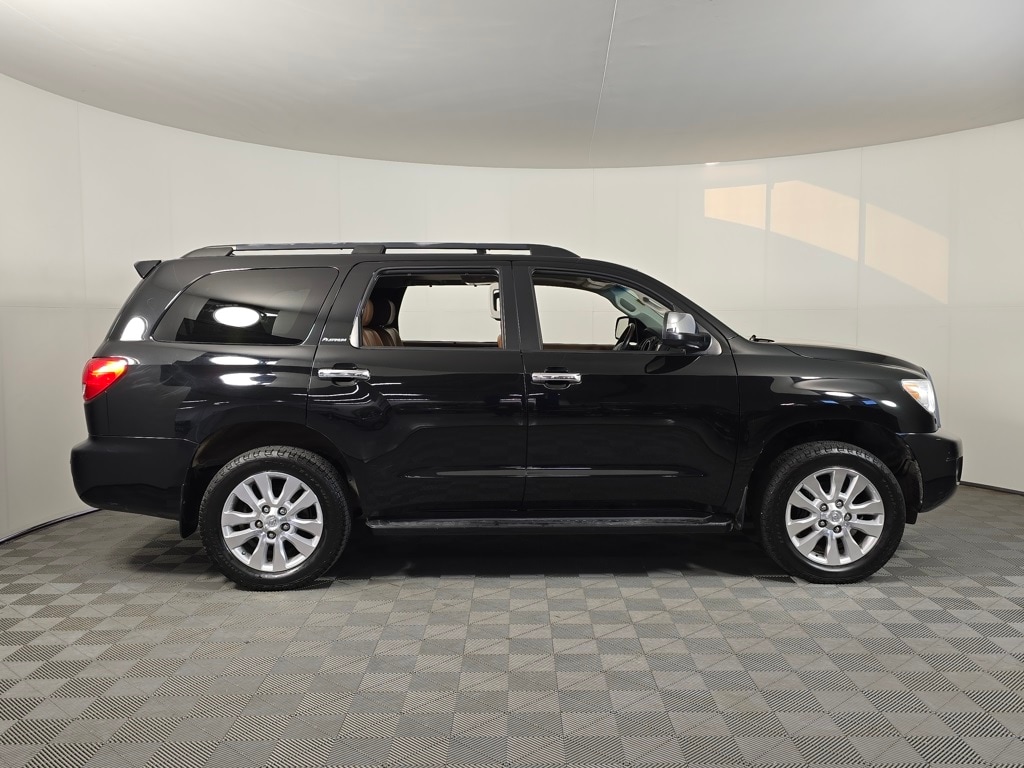 Used 2017 Toyota Sequoia Platinum with VIN 5TDDW5G19HS152329 for sale in Baxter, Minnesota