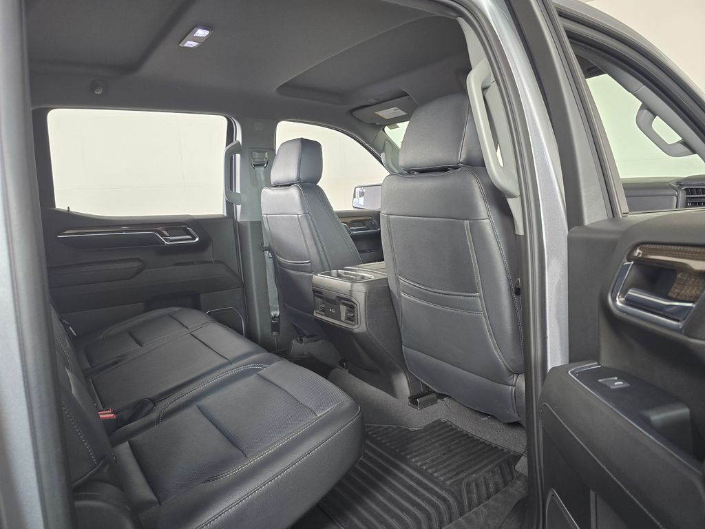 2023 Chevrolet Silverado 1500 RST - Photo 18