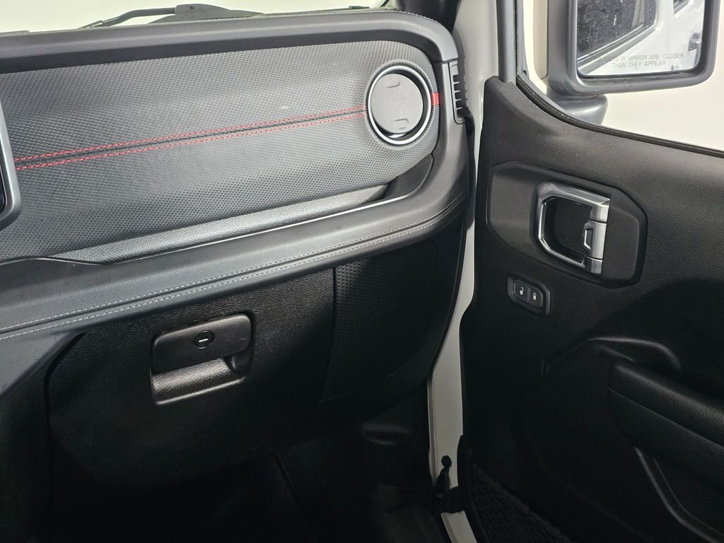 2025 Jeep Wrangler 4-Door Rubicon - Photo 19