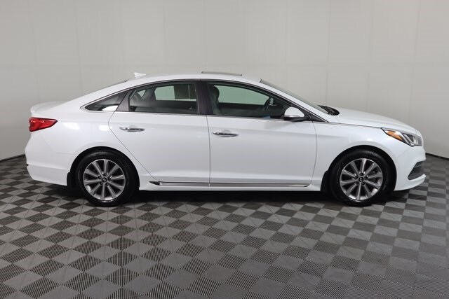 Used 2017 Hyundai Sonata Limited with VIN 5NPE34AF4HH502449 for sale in Baxter, Minnesota