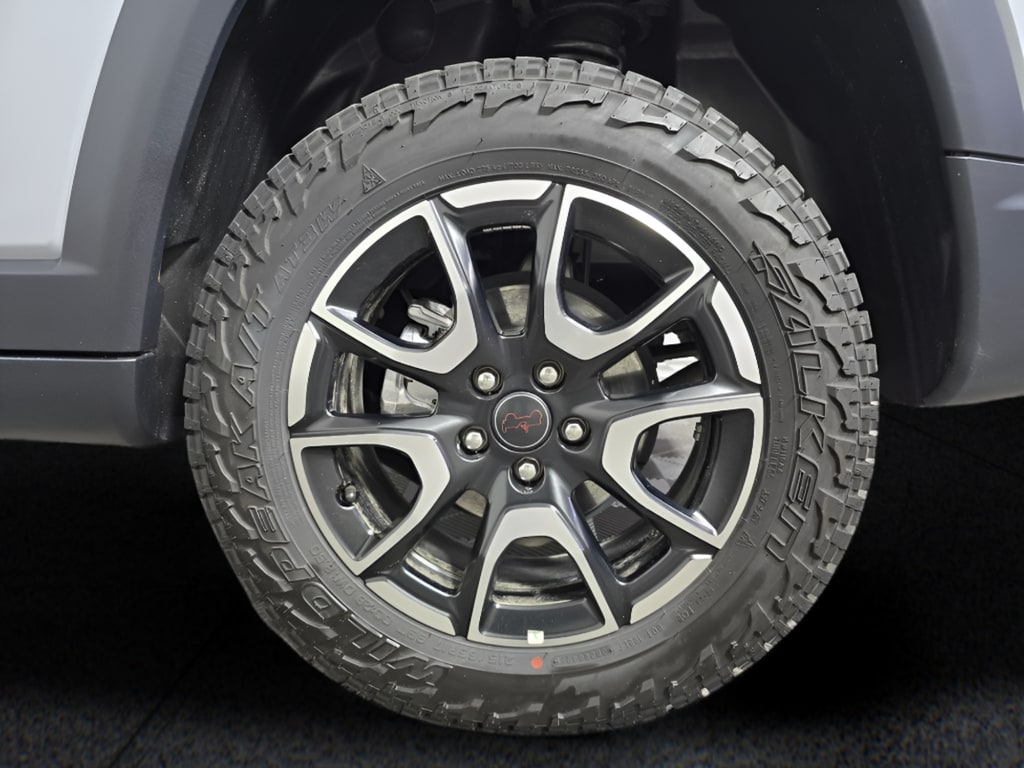 2025 Jeep Compass Trailhawk - Photo 38