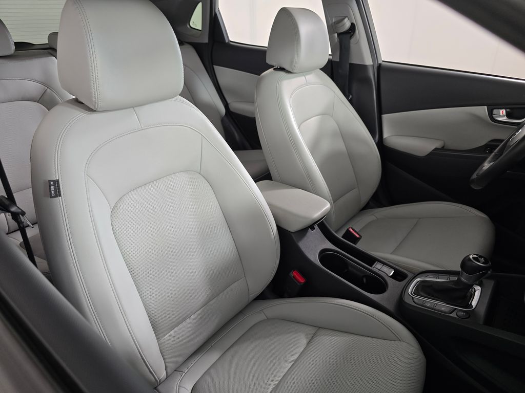 2022 Hyundai Kona Limited - Photo 14