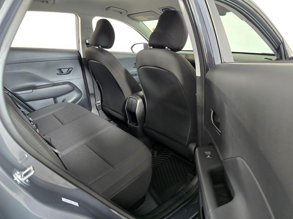 2026 Hyundai Kona SE - Photo 15