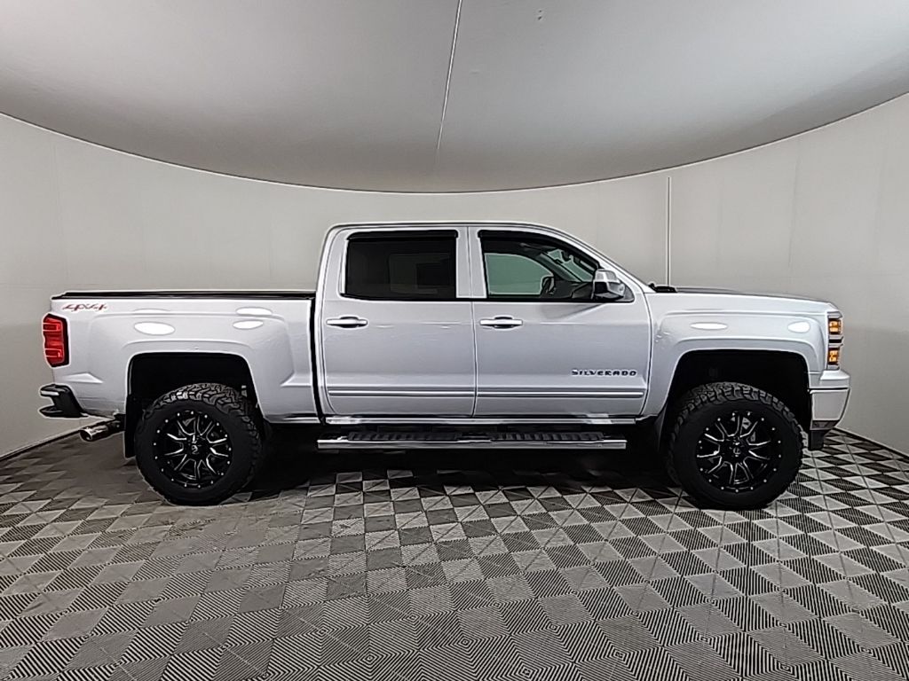 Used 2015 Chevrolet Silverado 1500 LT with VIN 3GCUKREC8FG516260 for sale in Baxter, Minnesota