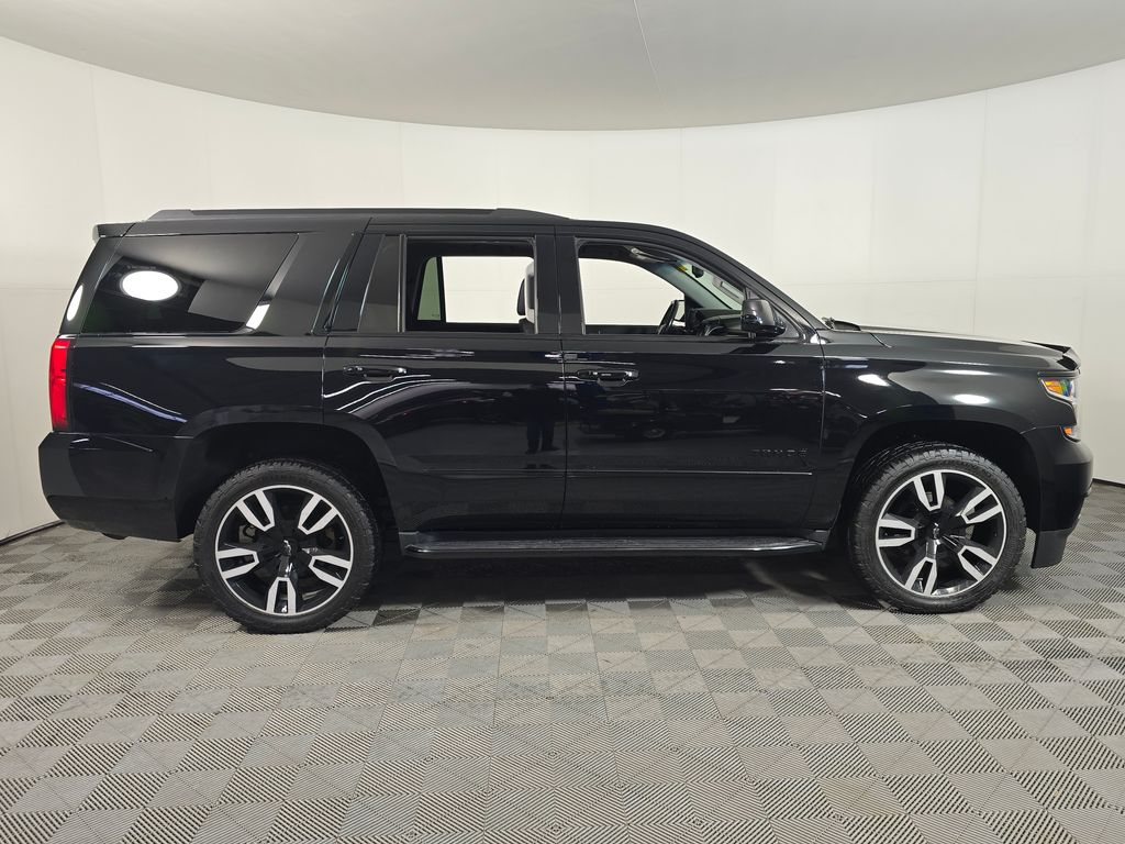 Used 2019 Chevrolet Tahoe Premier with VIN 1GNSKCKJ0KR339941 for sale in Baxter, Minnesota