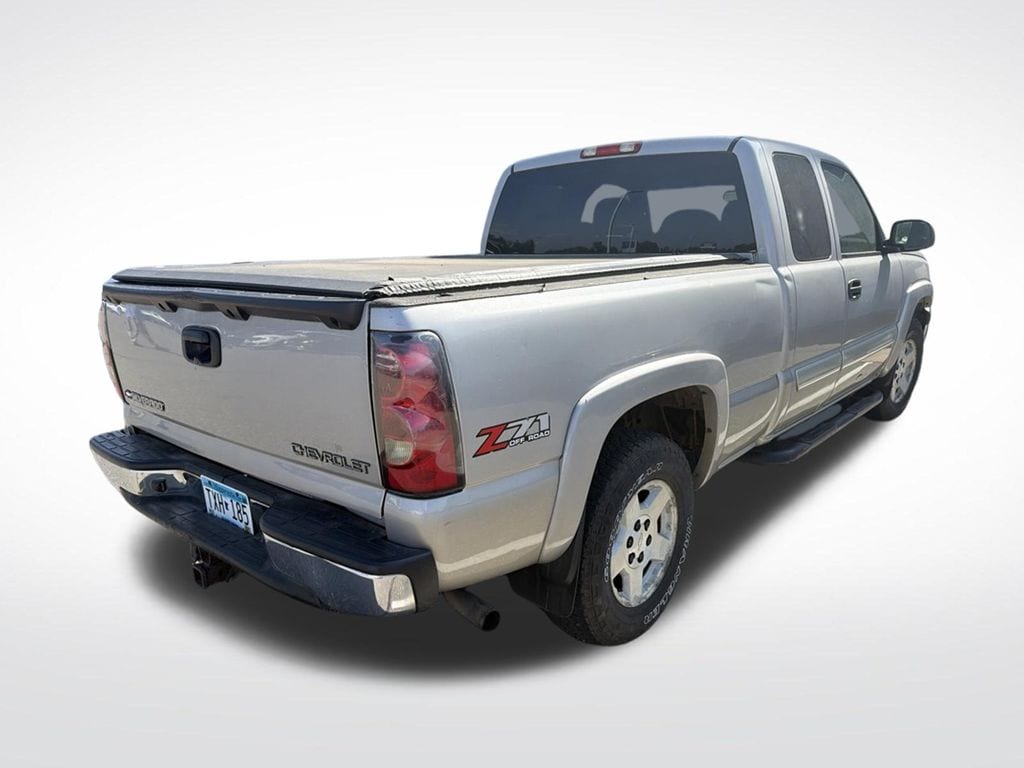 Used 2005 Chevrolet Silverado 1500 Z71 with VIN 1GCEK19B15Z295980 for sale in Baxter, MN