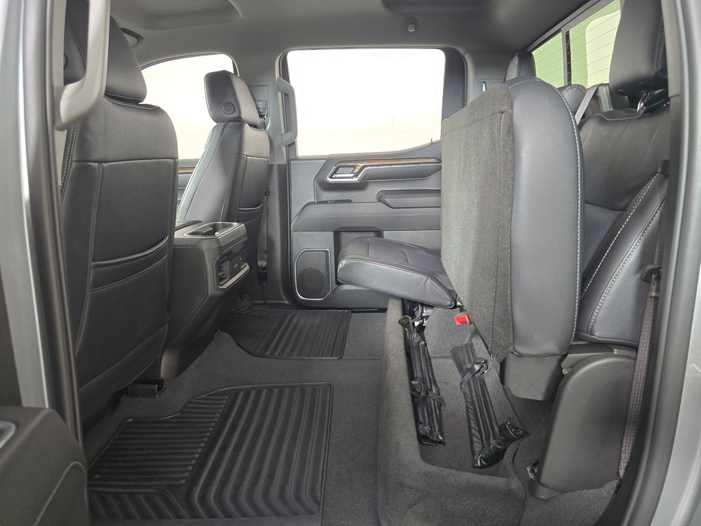 2023 Chevrolet Silverado 1500 RST - Photo 17