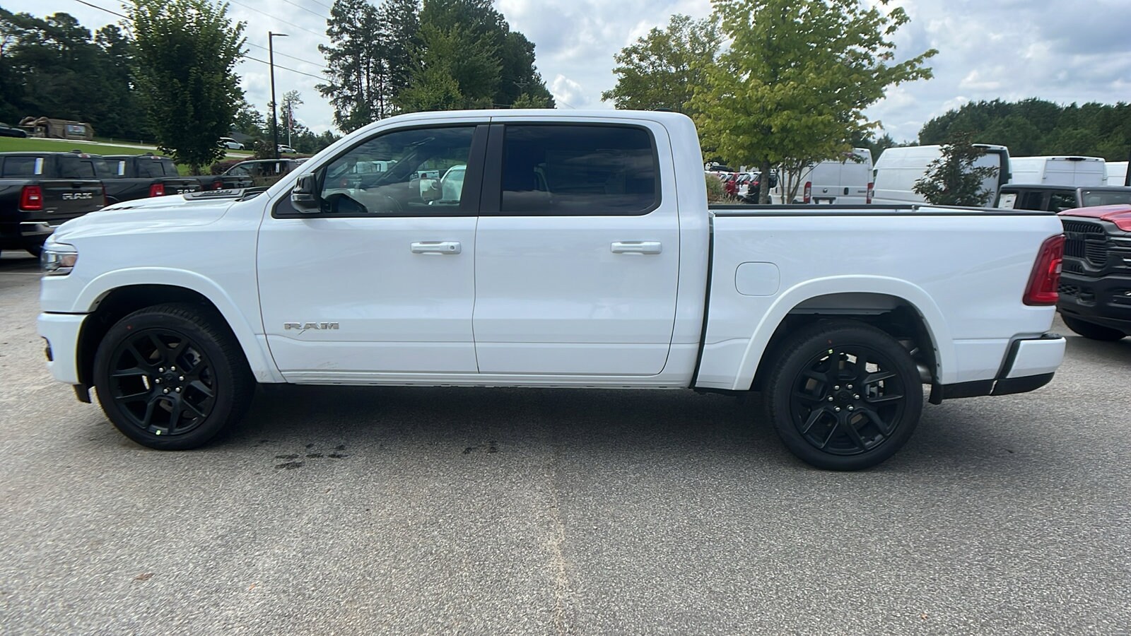 2026 RAM 1500 Laramie - Photo 11