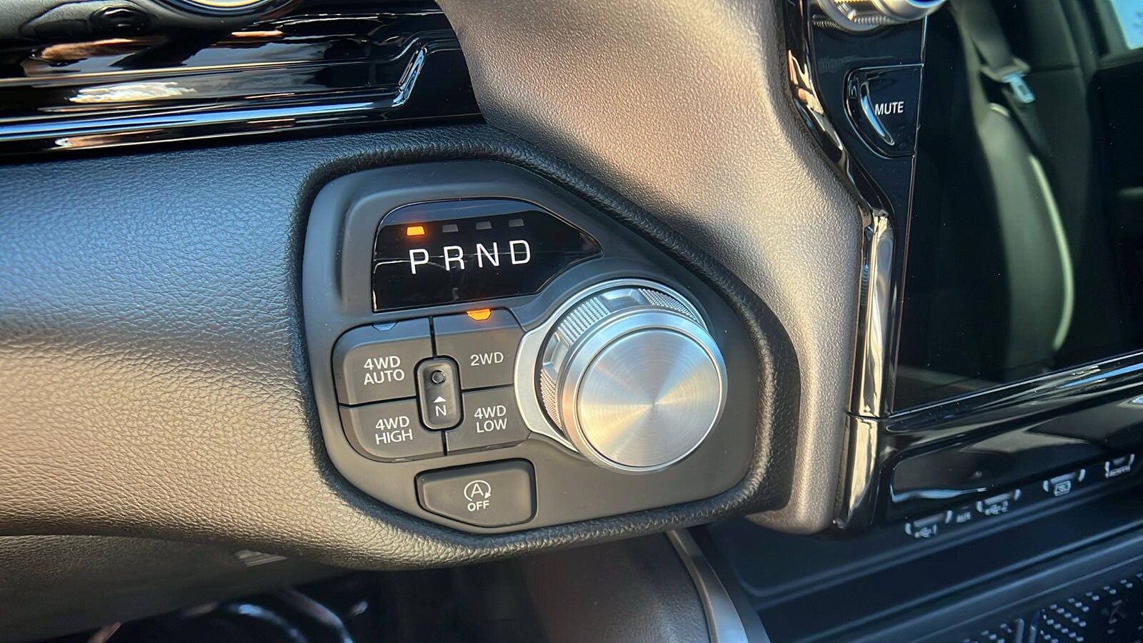 2026 RAM 1500 Laramie - Photo 28