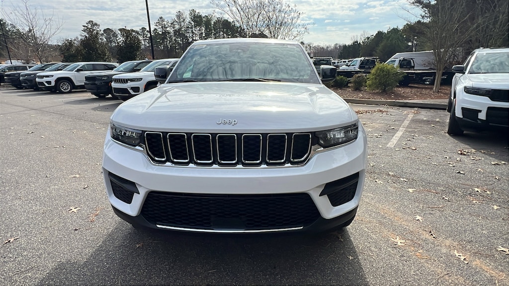New 2025 Jeep Grand Cherokee LAREDO X 4X4 Sport Utility