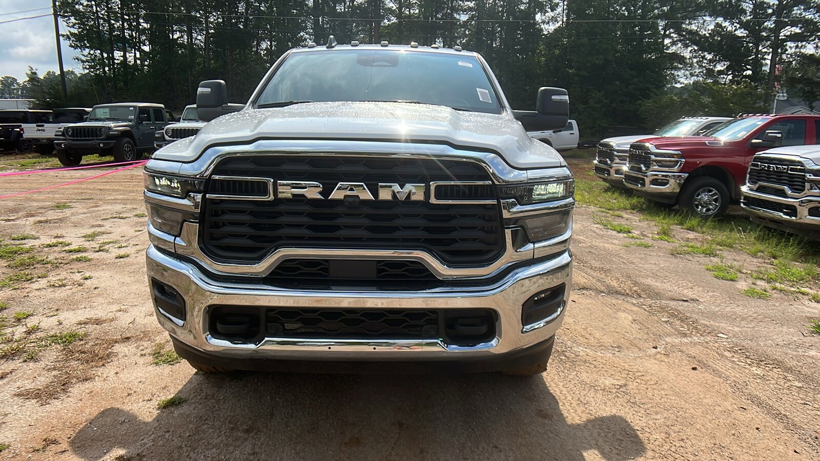 2026 Ram 2500 Tradesman photo 2