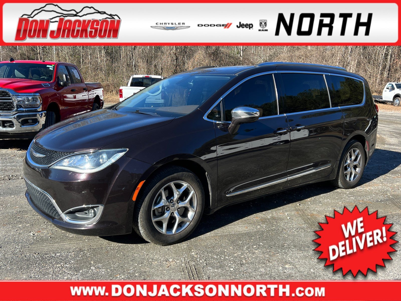 2017 Chrysler Pacifica Limited's photo