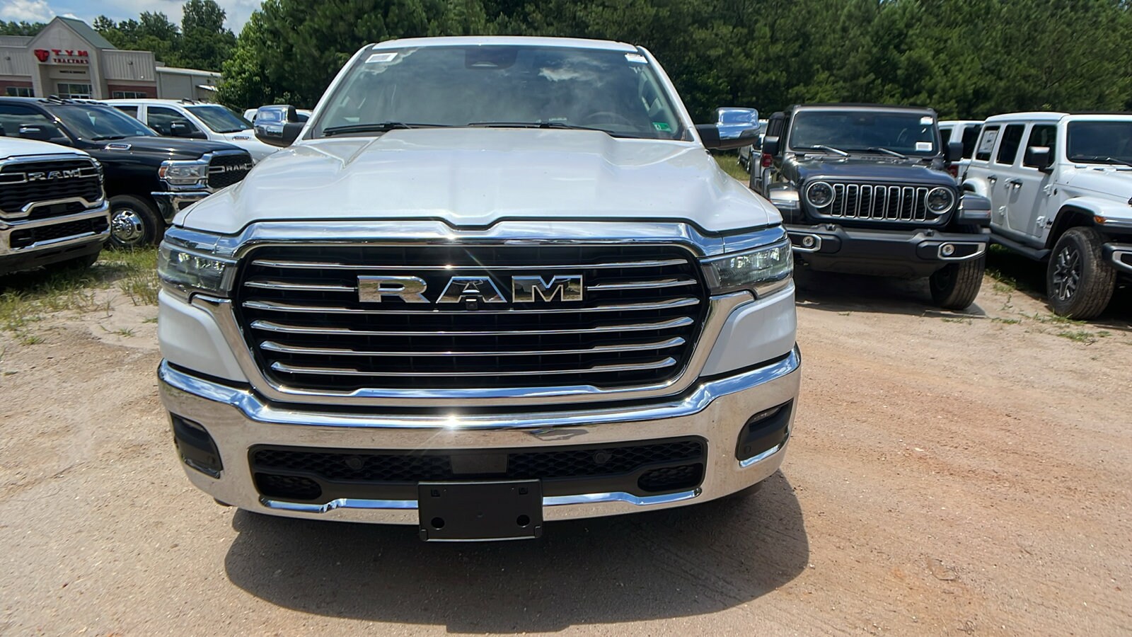 2025 Ram 1500 Laramie photo 2
