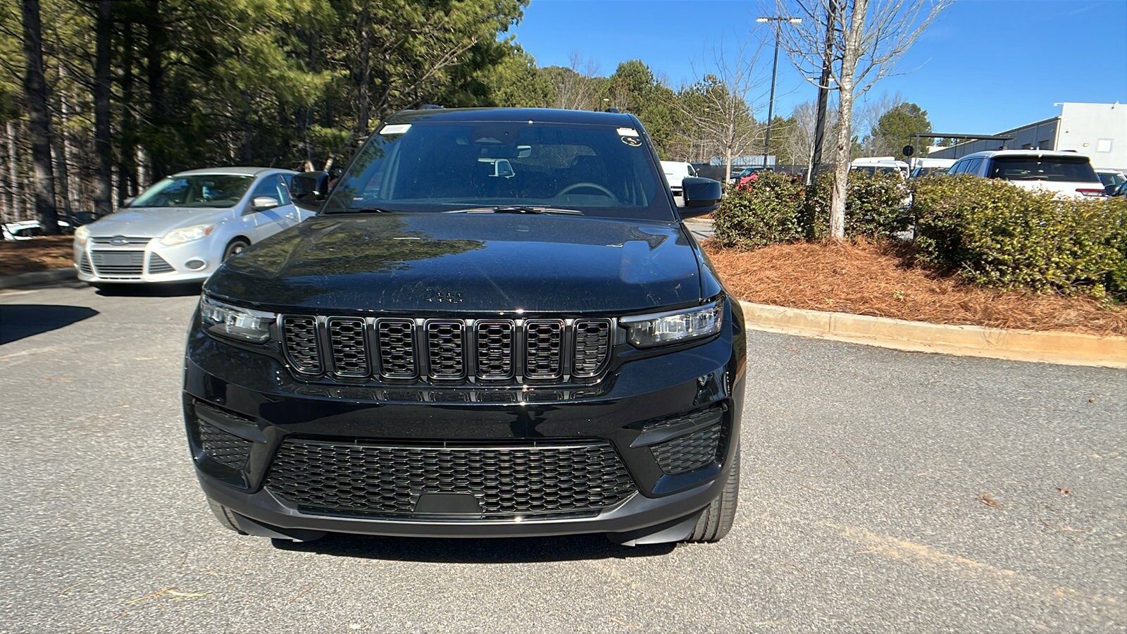 2025 Jeep Grand Cherokee Altitude X photo 2