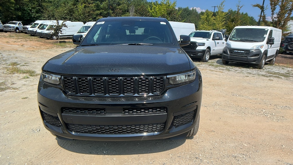 New 2025 Jeep Grand Cherokee L L ALTITUDE X 4X4 Sport Utility