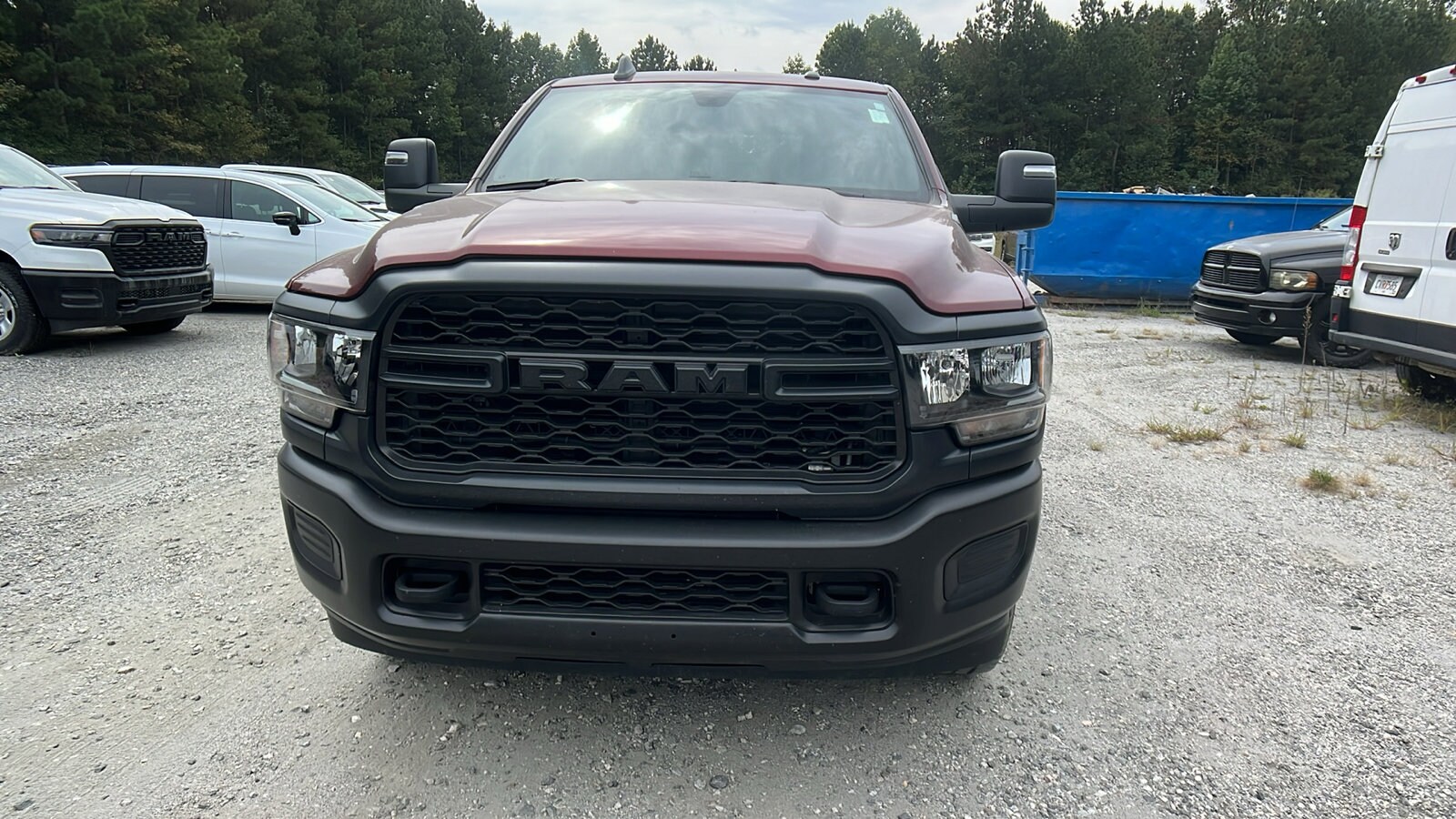 2024 Ram 2500 Tradesman photo 2