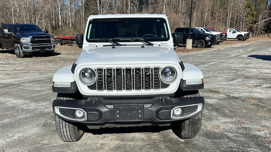 Used 2025 Jeep Wrangler Sahara SUV