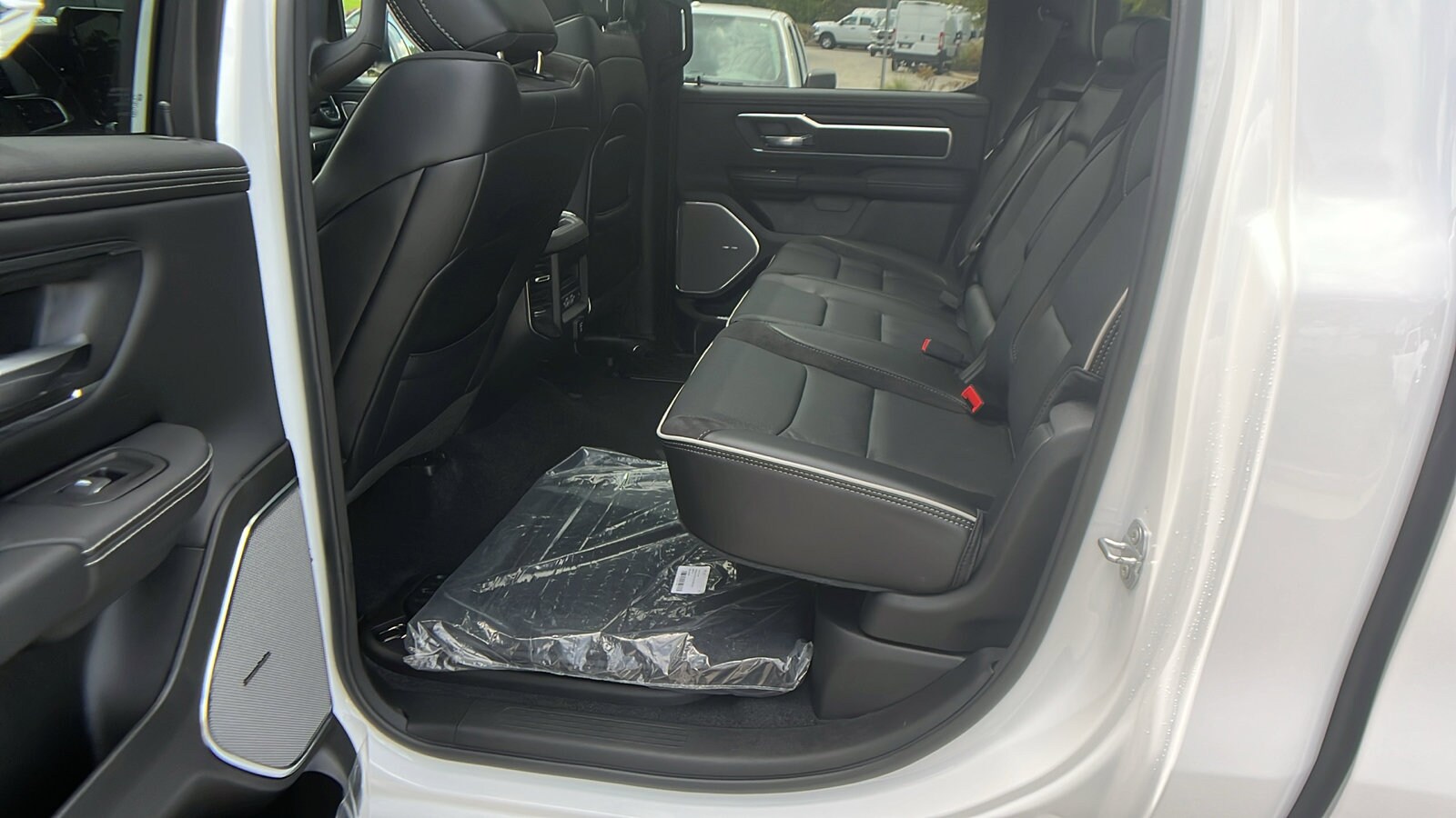 2026 RAM 1500 Laramie - Photo 21