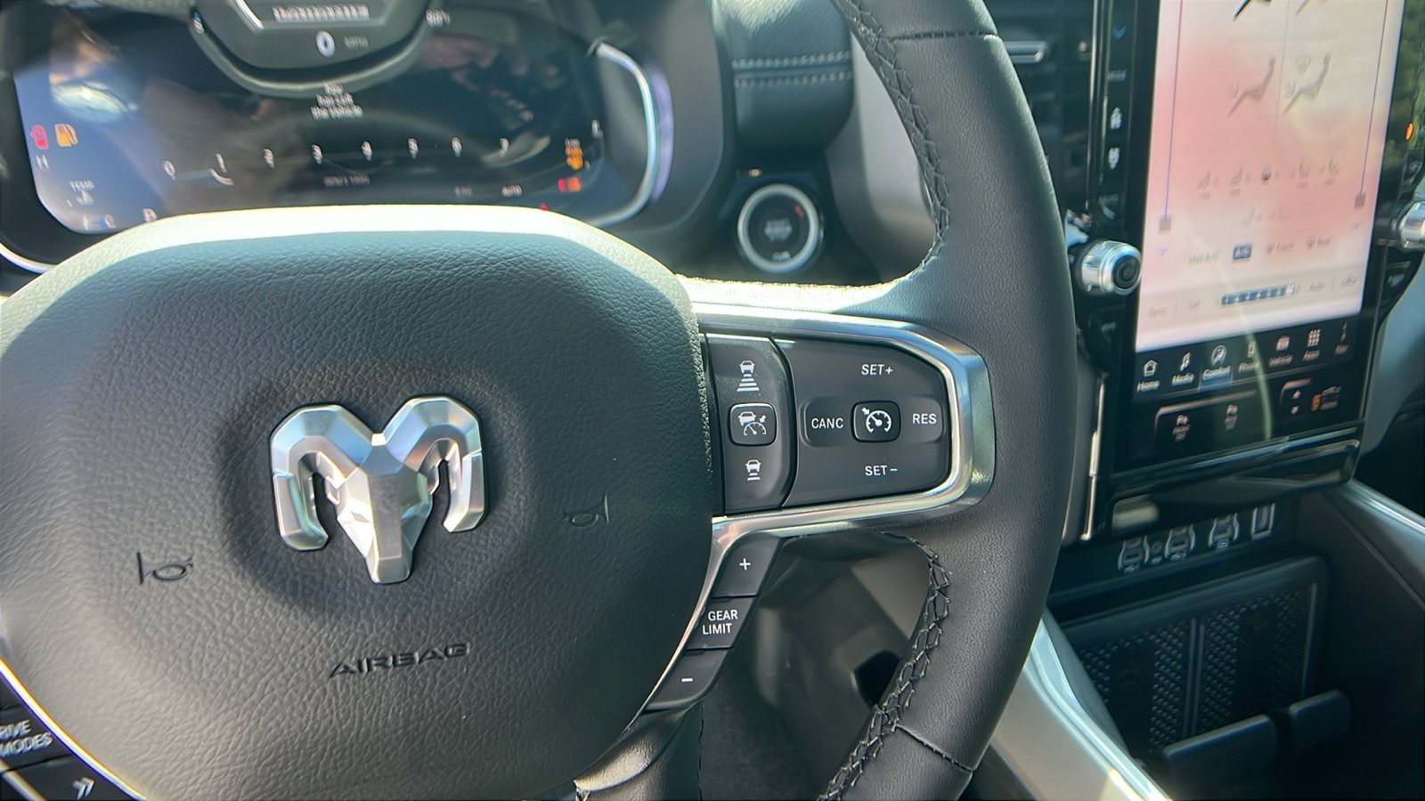 2026 RAM 1500 Laramie - Photo 26