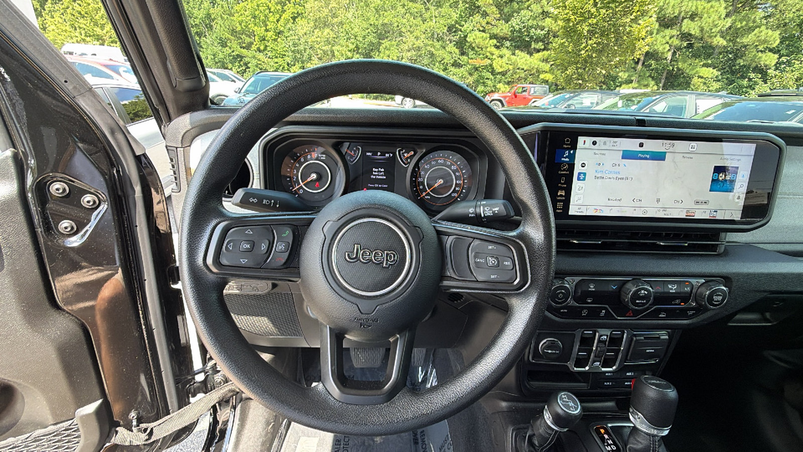 2025 Jeep Gladiator Nighthawk - Photo 25
