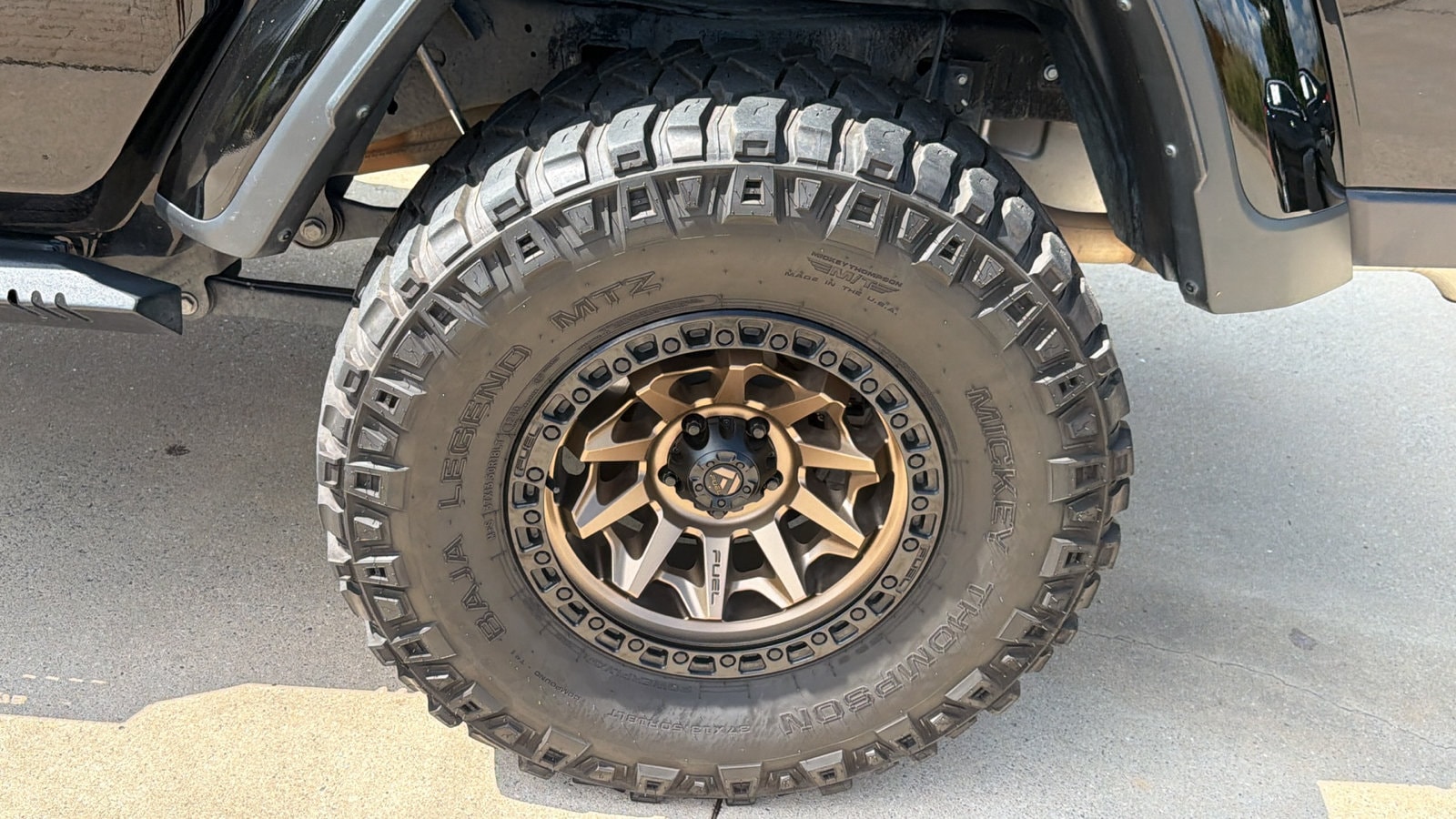 2025 Jeep Gladiator Nighthawk - Photo 12