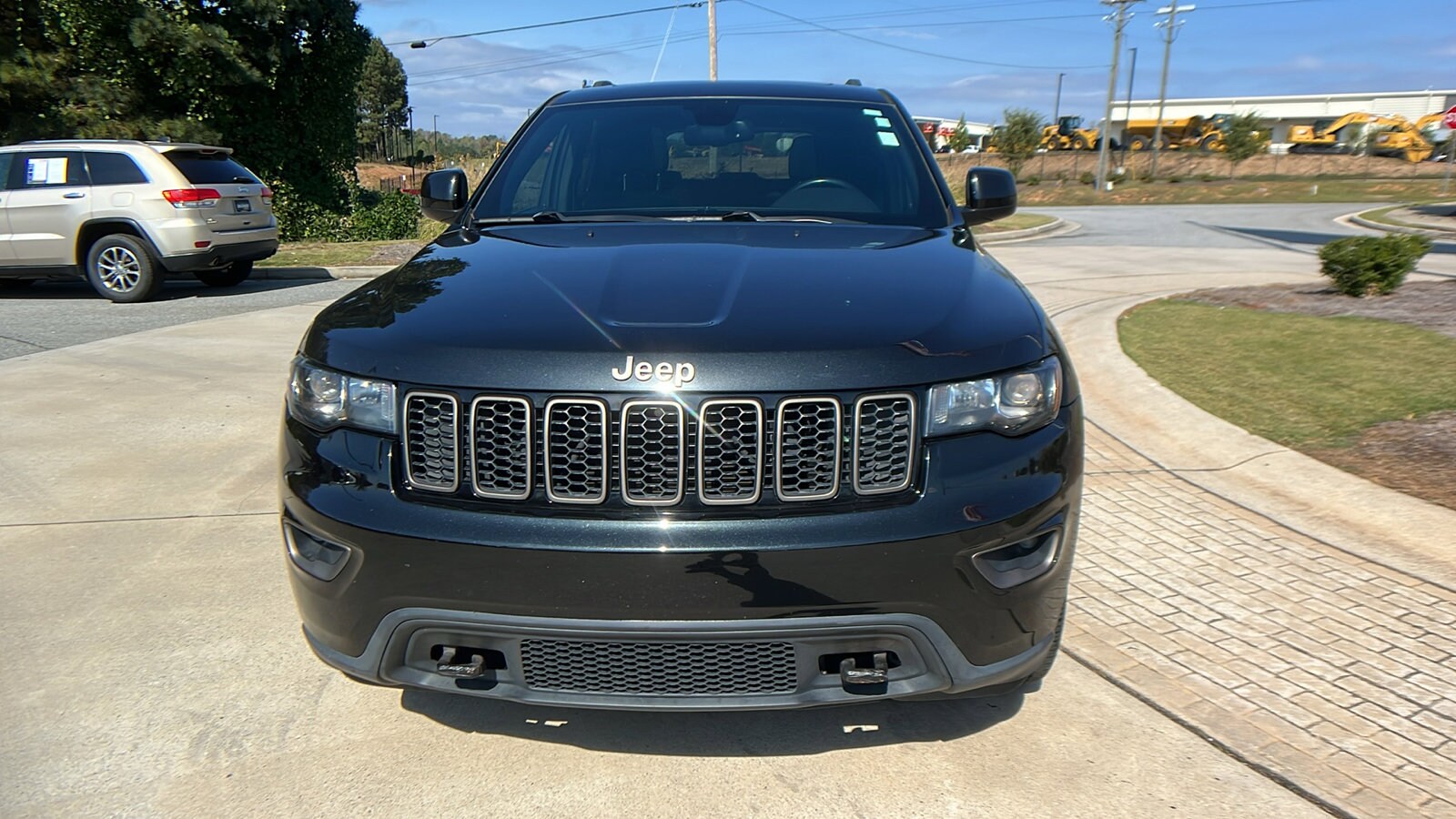 2016 Jeep Grand Cherokee Laredo photo 2